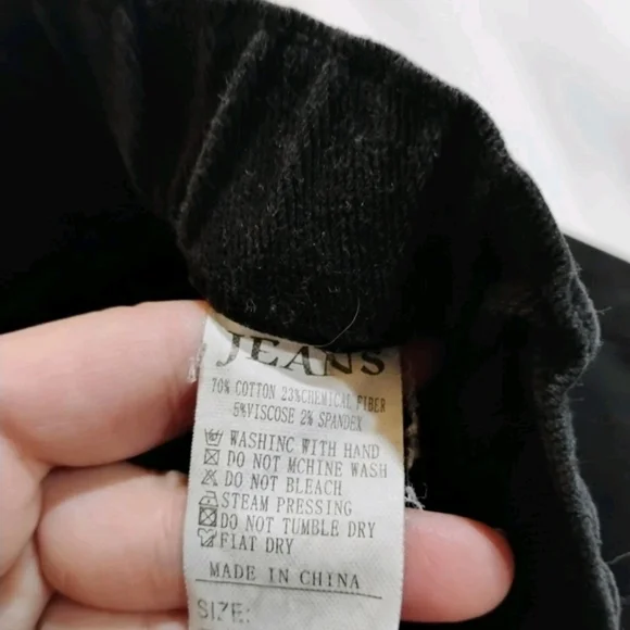 Stylish Women's Black Cargo Shorts - Picture 2 of 5